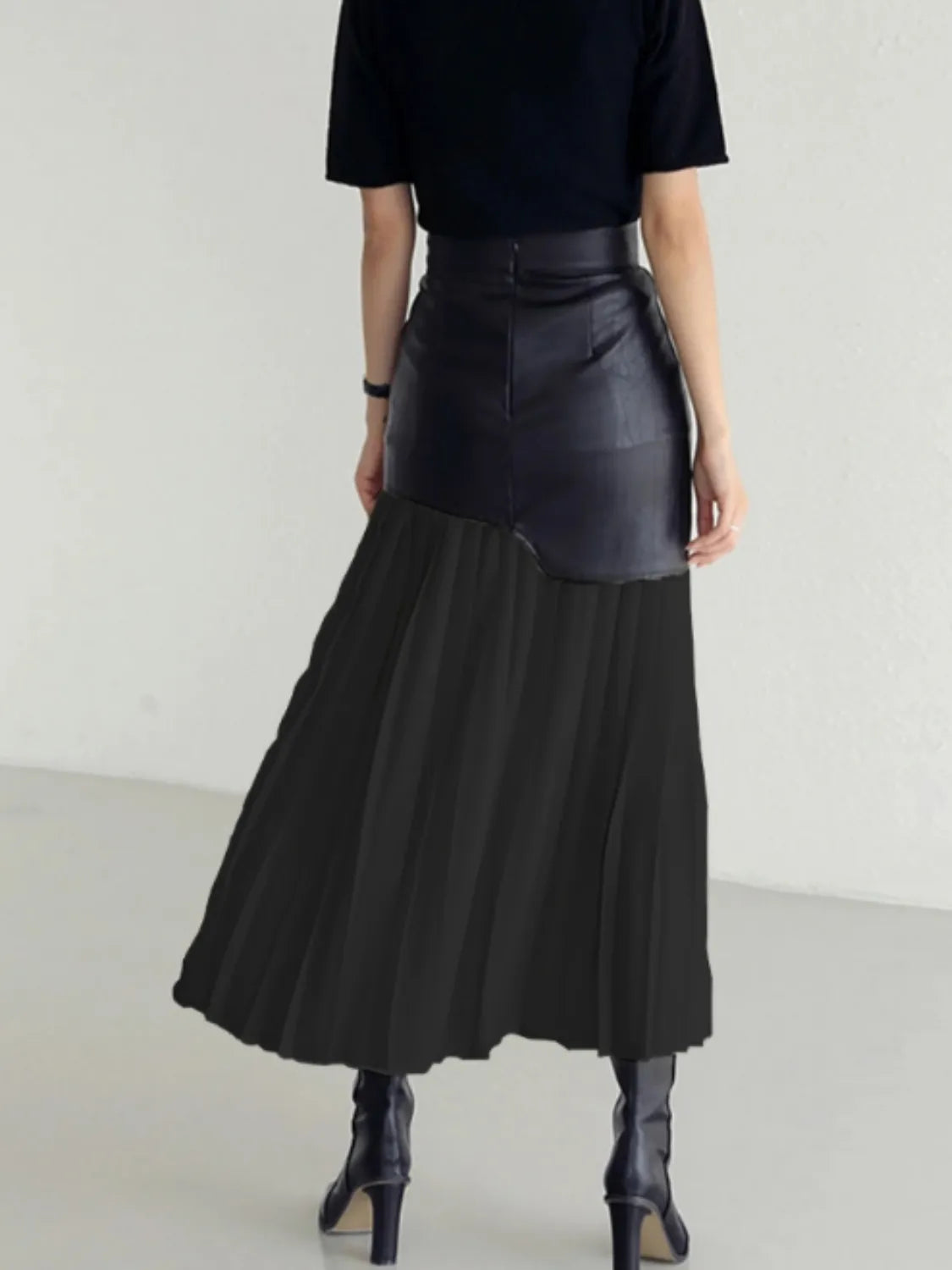 Patchwork Pleated Skirt in Black