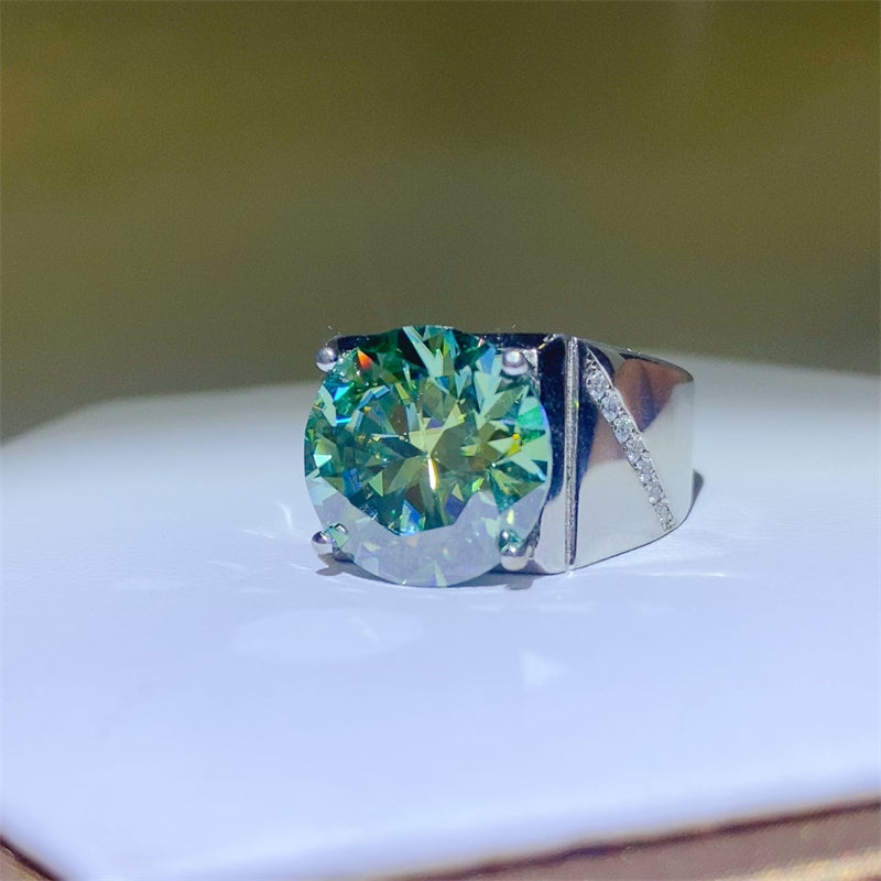 Silver moissanite signet ring - Ilussa