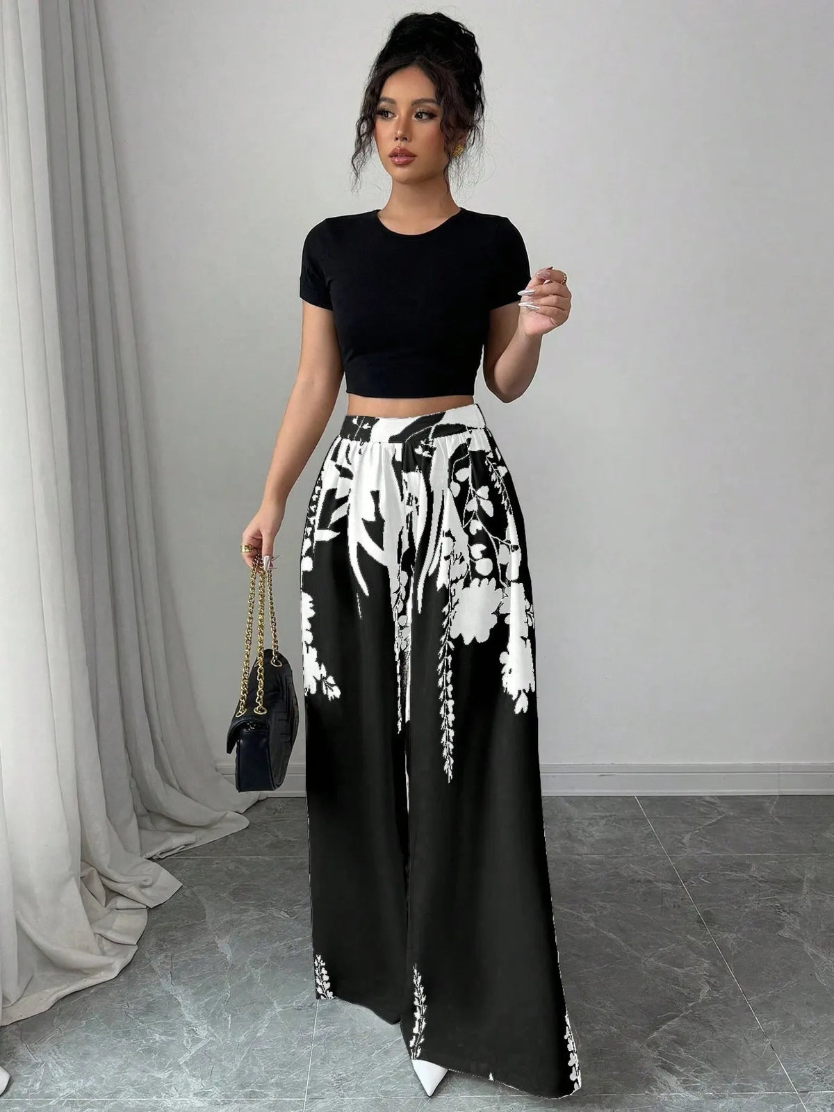 Pleated Printed Wide-Leg Pants