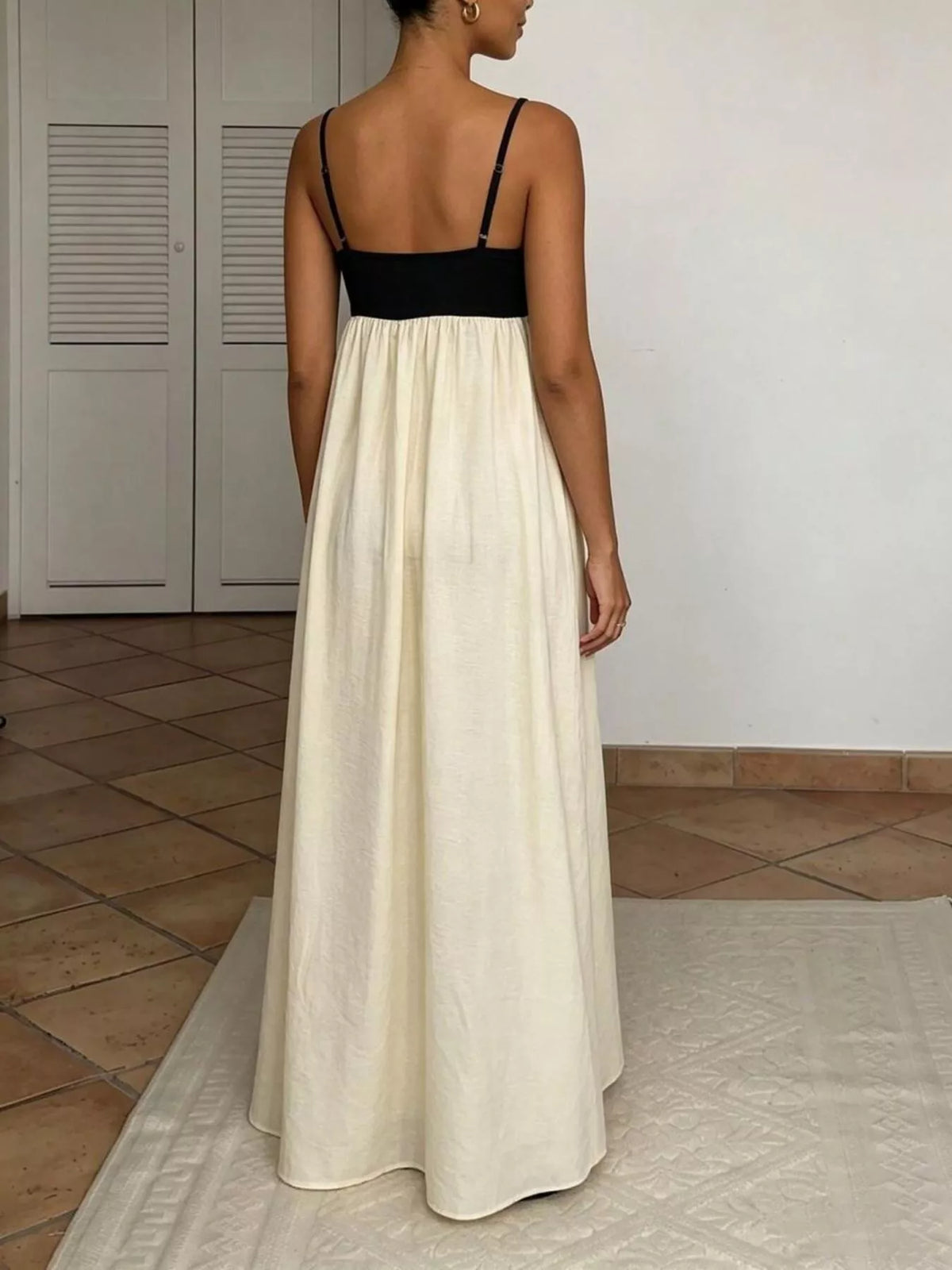 Sleeveless Two-Tone Maxi Dress in Beige
