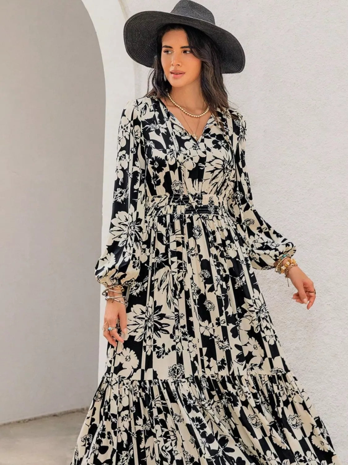 Floral Print Balloon Sleeve Maxi Dress in Black