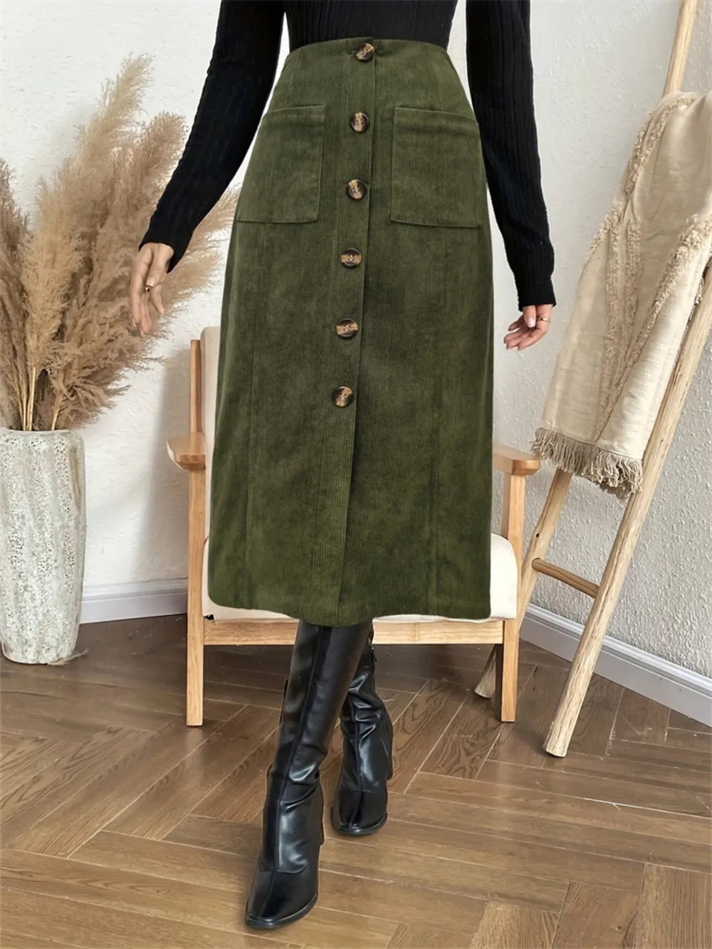 Pocketed Elastic Waist Skirt in Army Green