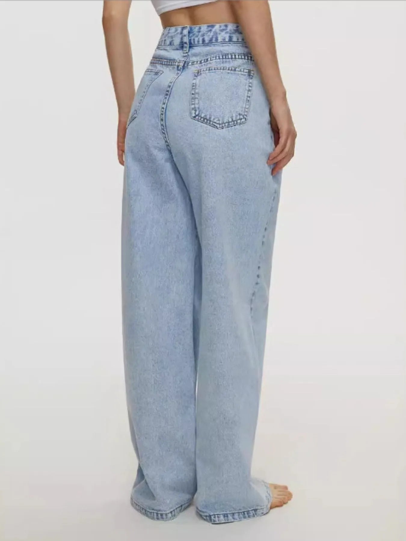 High-Waisted Wide Leg Jeans in Blue