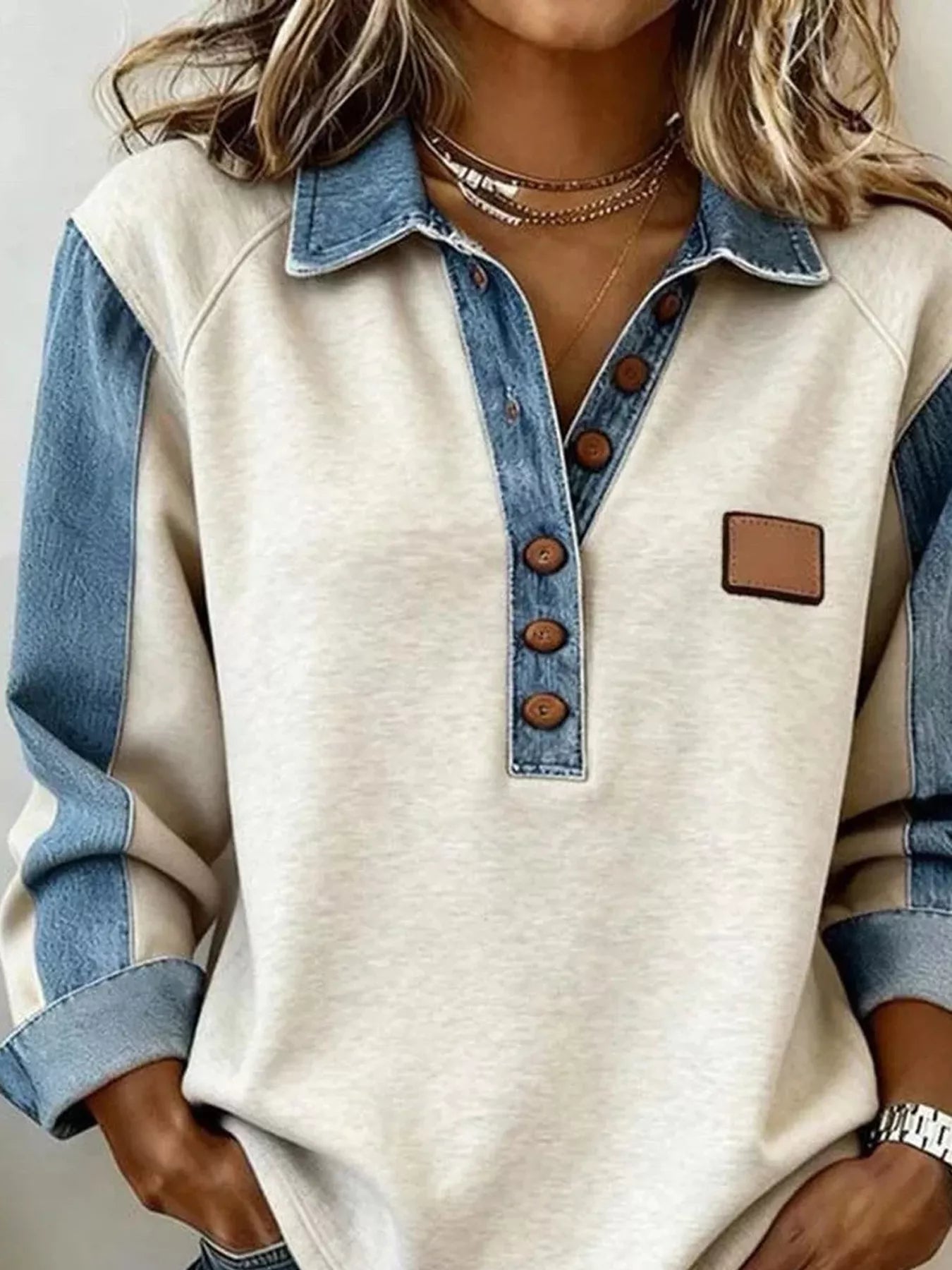 Denim-Trim Button Detail Sweatshirt in Light Gray