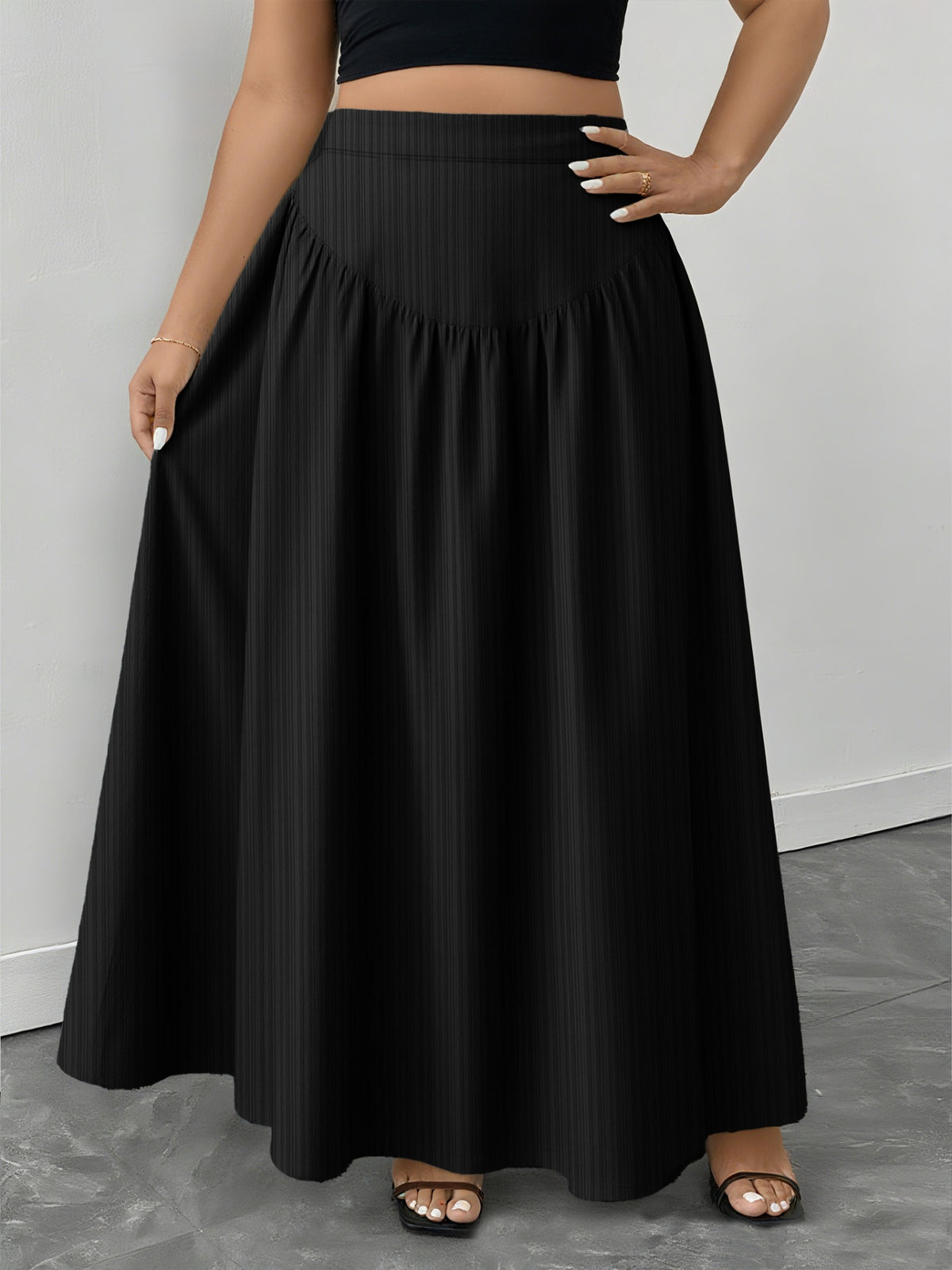 Ruched Maxi Skirt with Pockets in Black