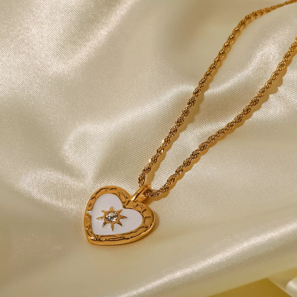 Gold Esme Zircon Heart Necklace - Ilussa