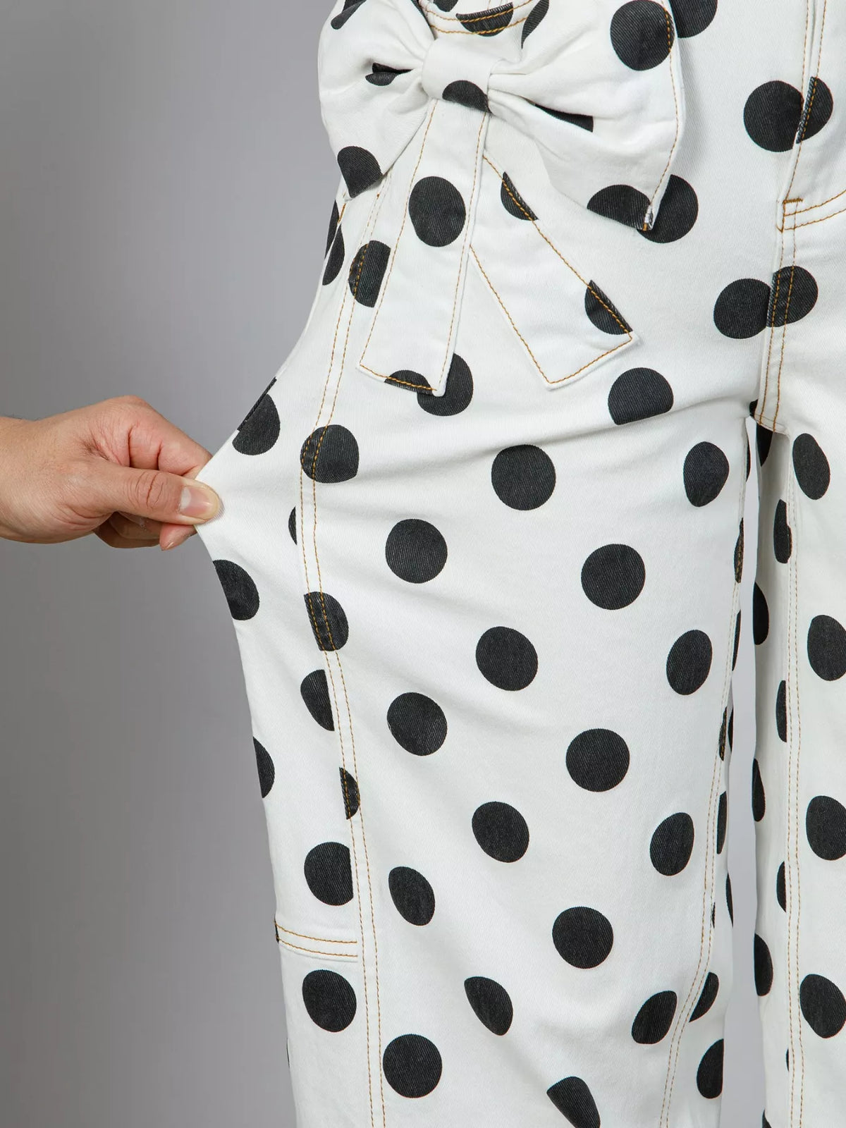 Polka Dot High-Waisted Jeans in White