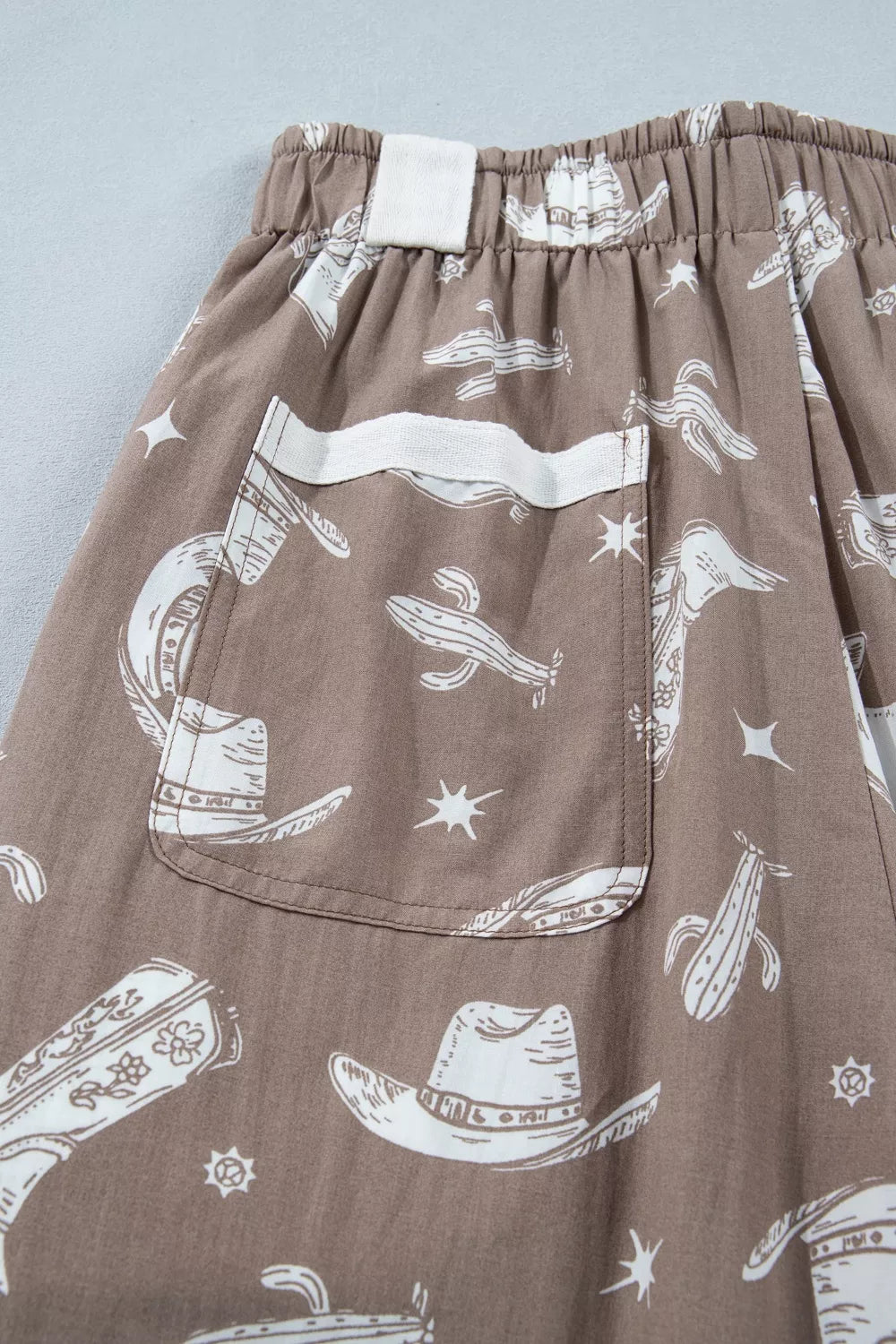Western Print Jogger Pants in Mocha
