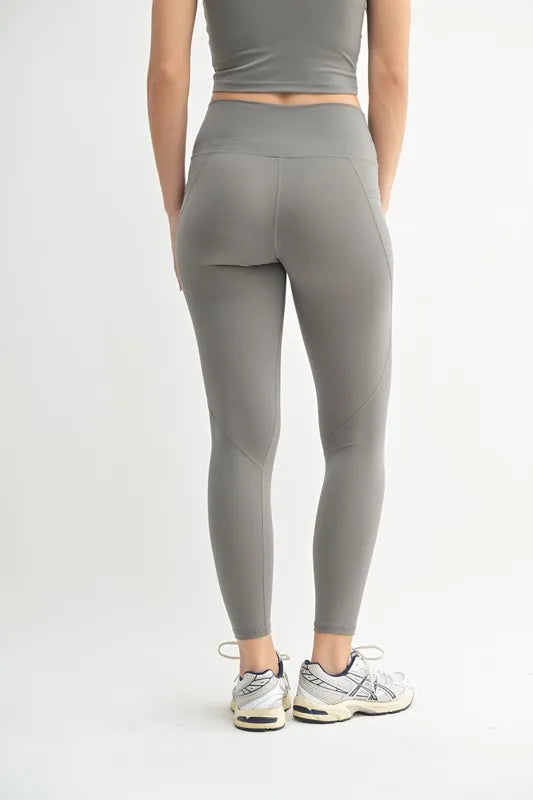 MONO B Venice Cloud Light Sculpt Leggings in Pewter Gray in New pewter