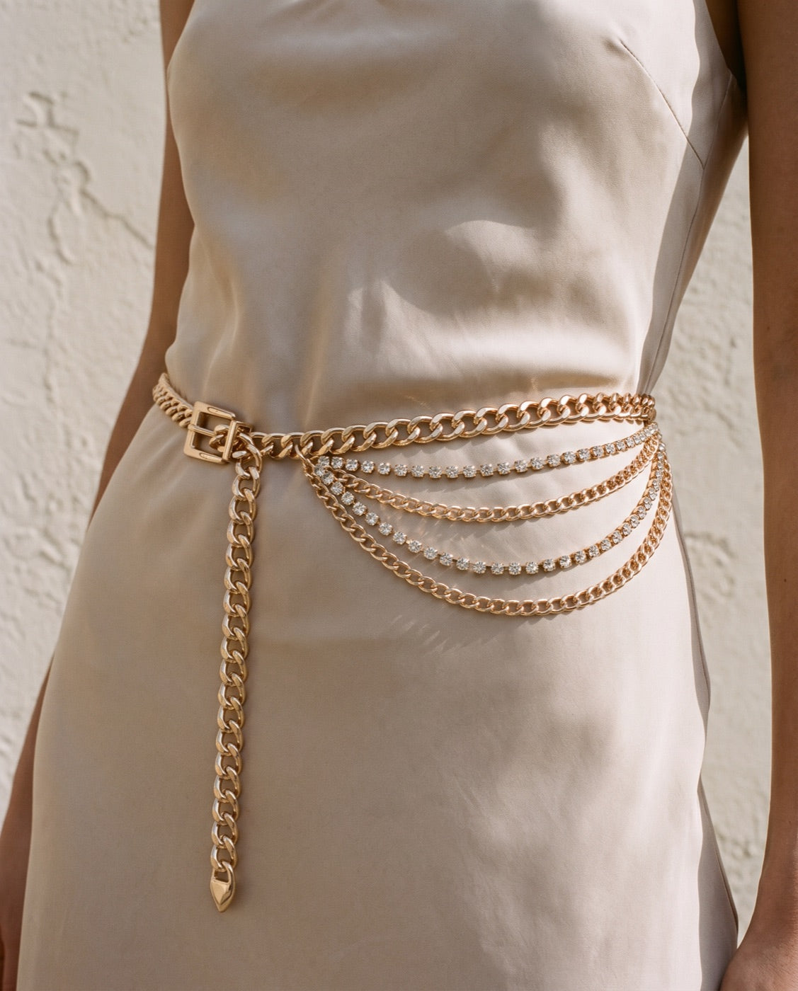 Rhinestone Metal Chain Belt — Gold