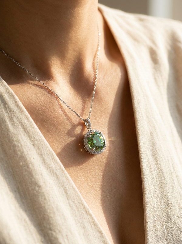 ilussa moissanite necklaces