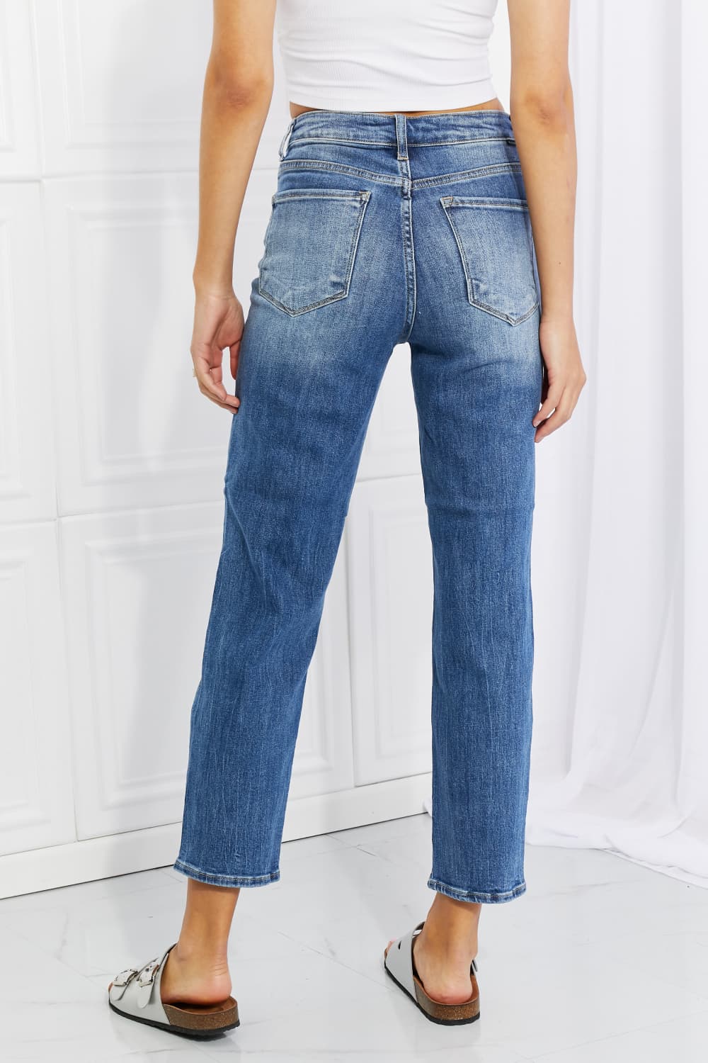 Risen Emily High Rise Relaxed Jeans in Dark
