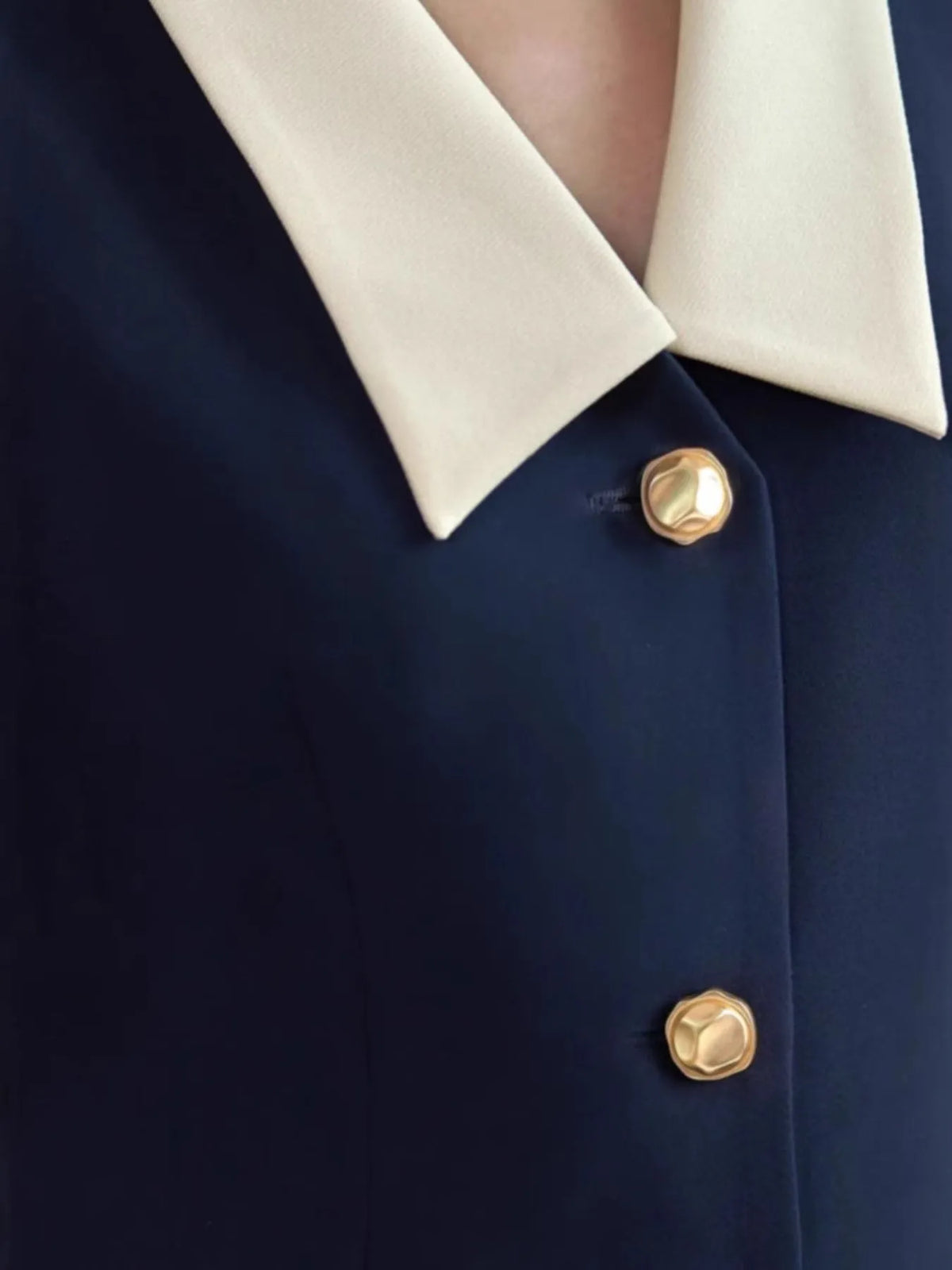 Contrast Collar Button-Front Mini Dress in Dark Blue
