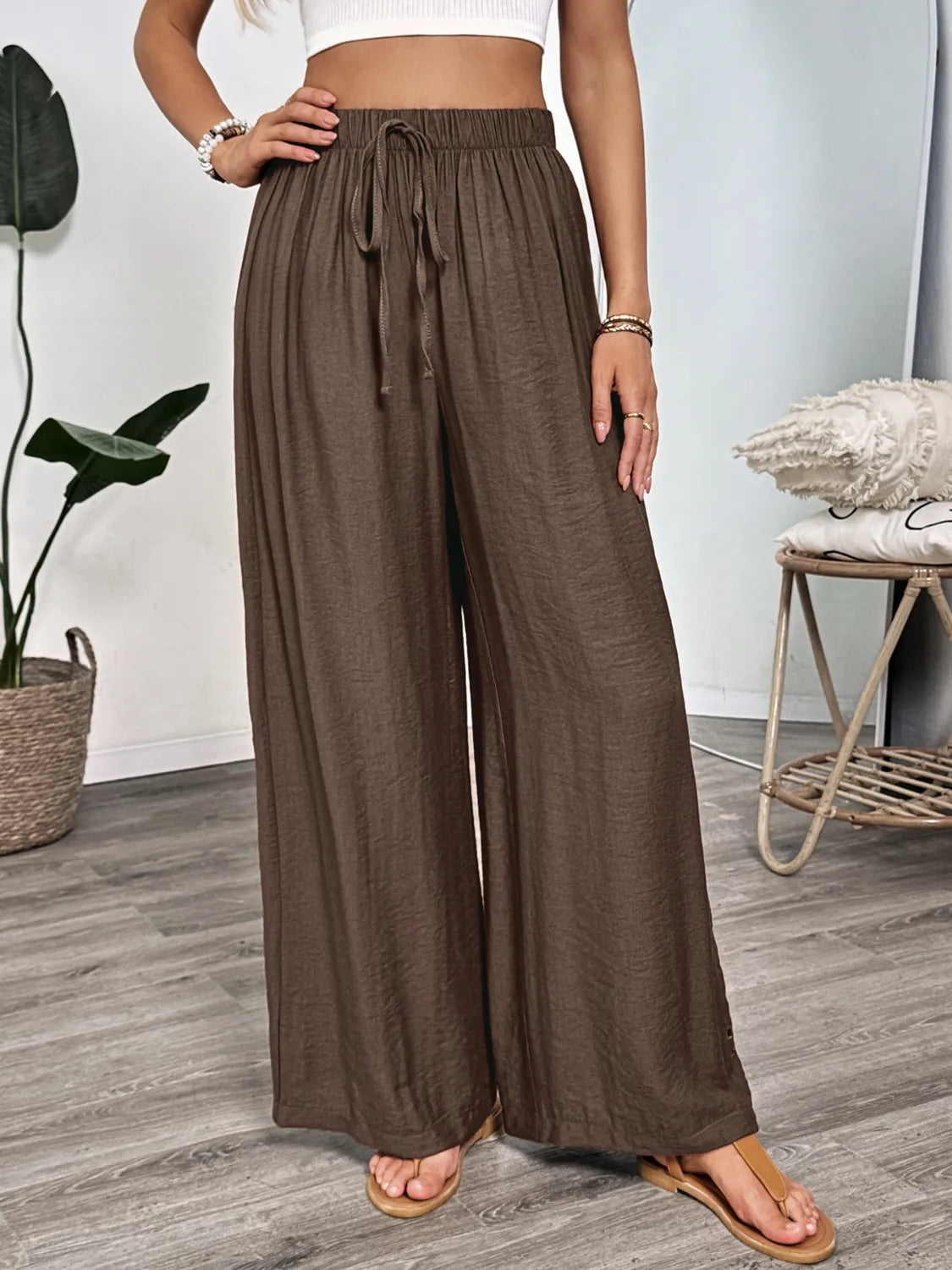 Wide Leg Pants in Dark Brown