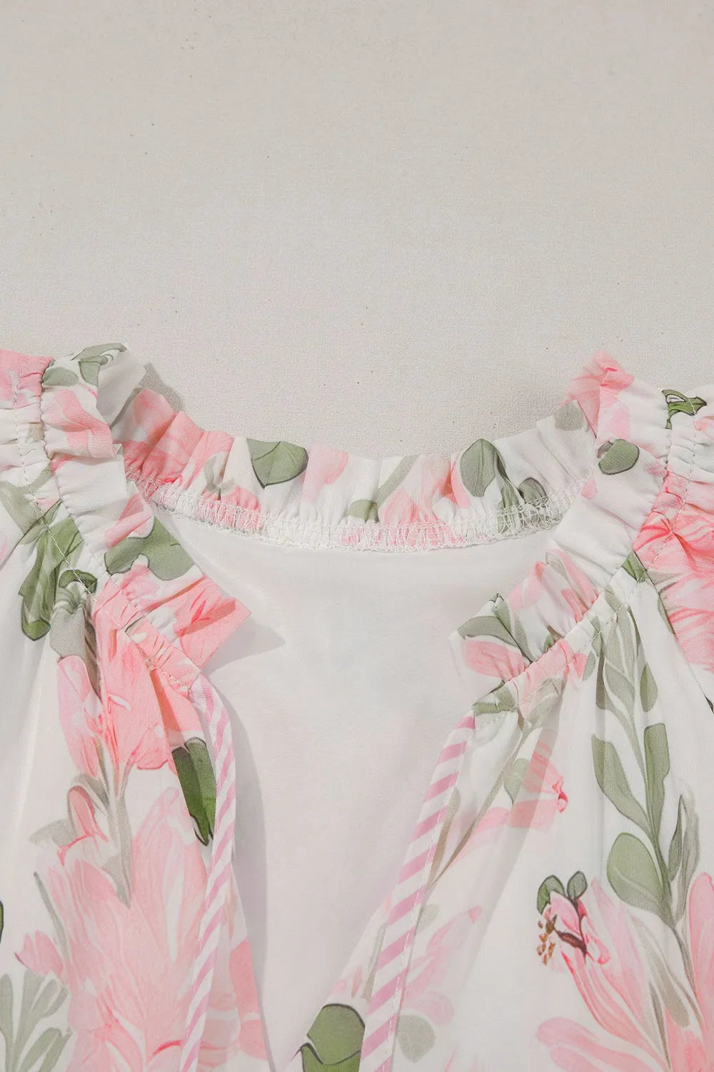 Floral Contrast-Edge Mini Dress