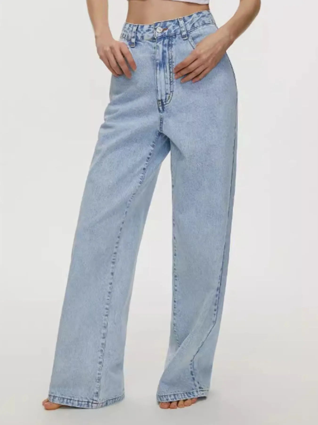 High-Waisted Wide Leg Jeans in Blue