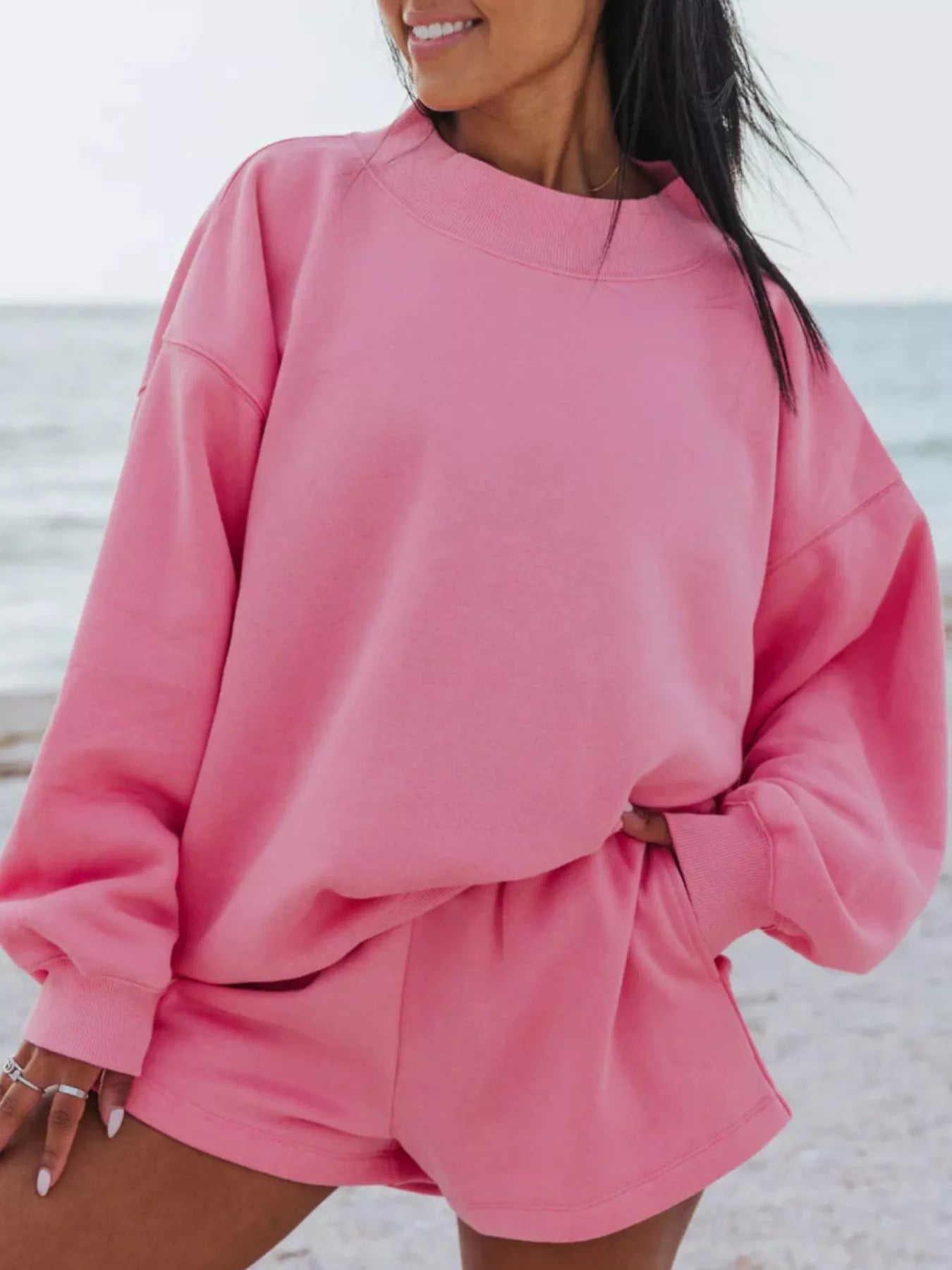 Relaxed Round-Neck Sweatshirt and Shorts Set
