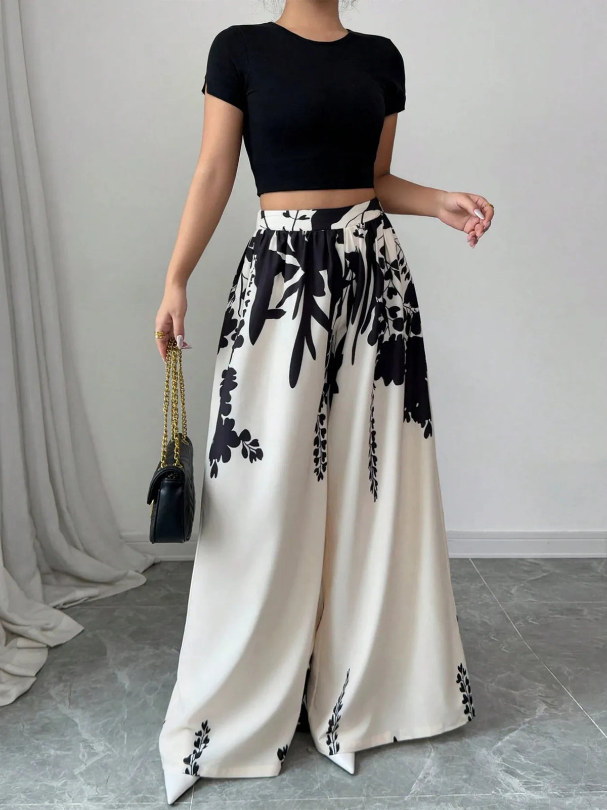 Pleated Printed Wide-Leg Pants