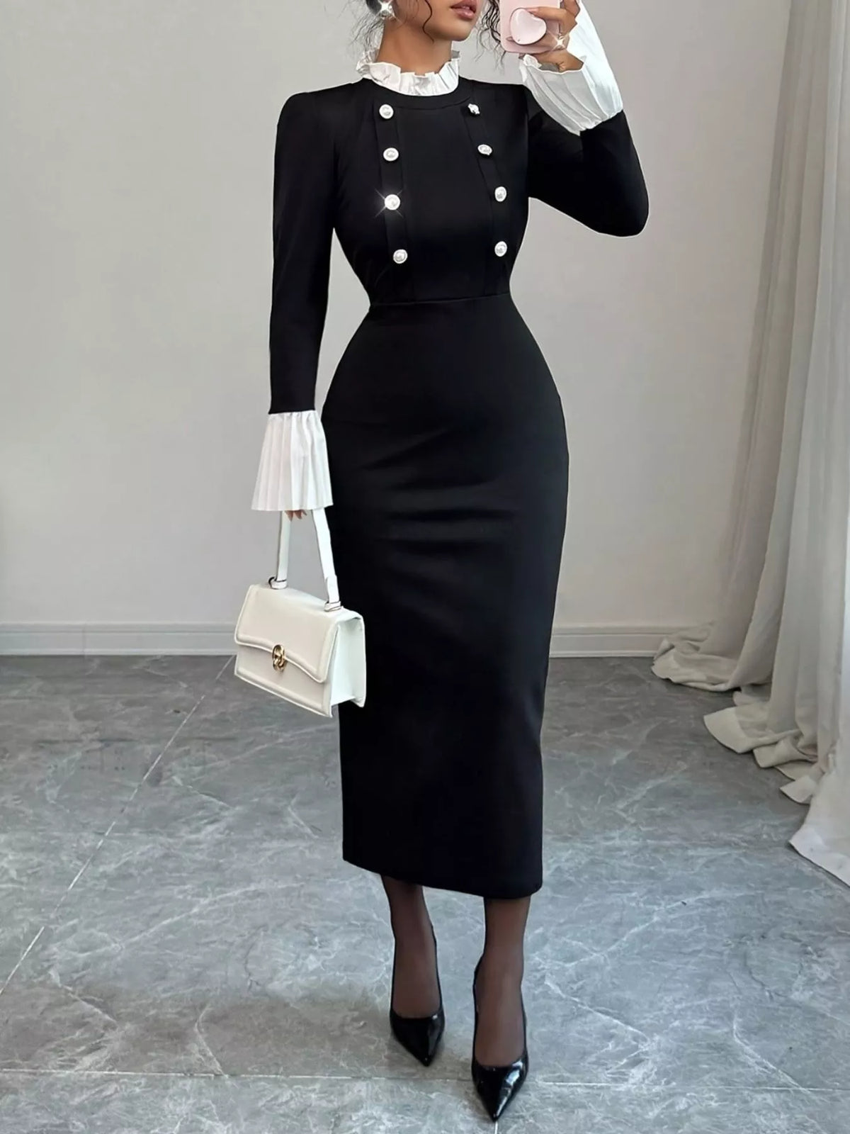 Two Tone Long Sleeve Midi Dress in Black