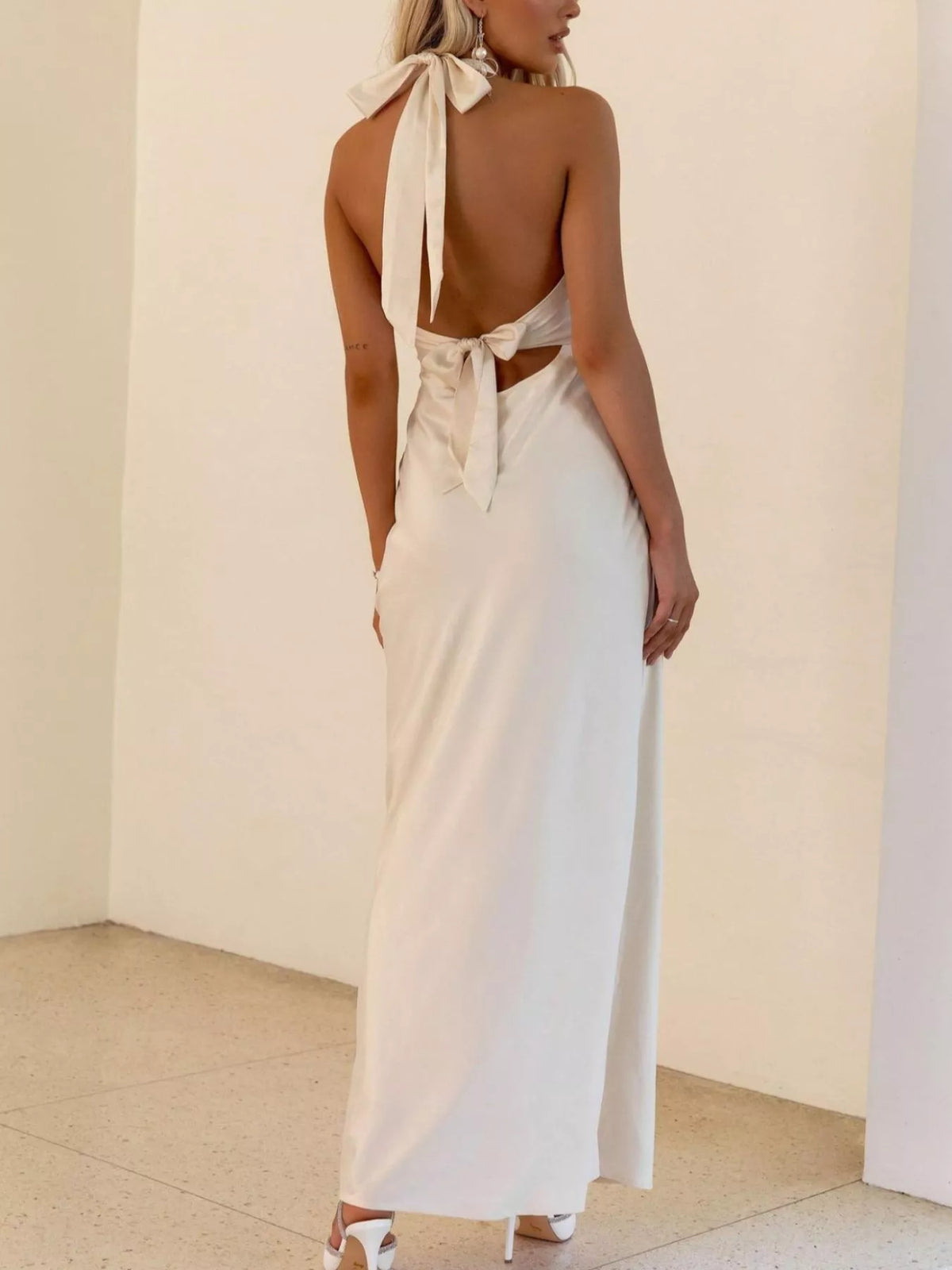 Halter Neck Backless Maxi Dress