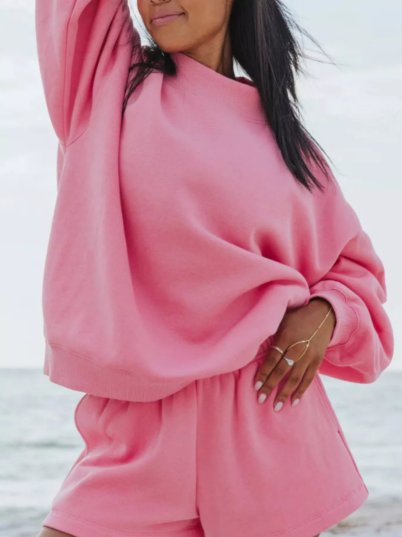 Relaxed Round-Neck Sweatshirt and Shorts Set