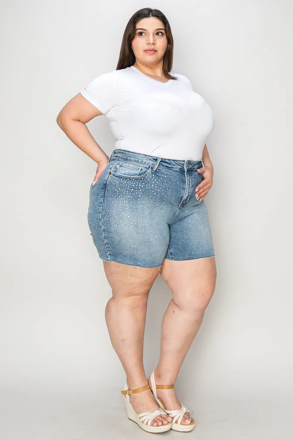 Judy Blue High Waist Raw Hem Shorts in Medium Wash