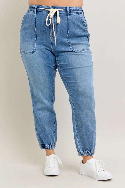 Judy Blue High Waist Denim Jogger in Medium Wash in Md