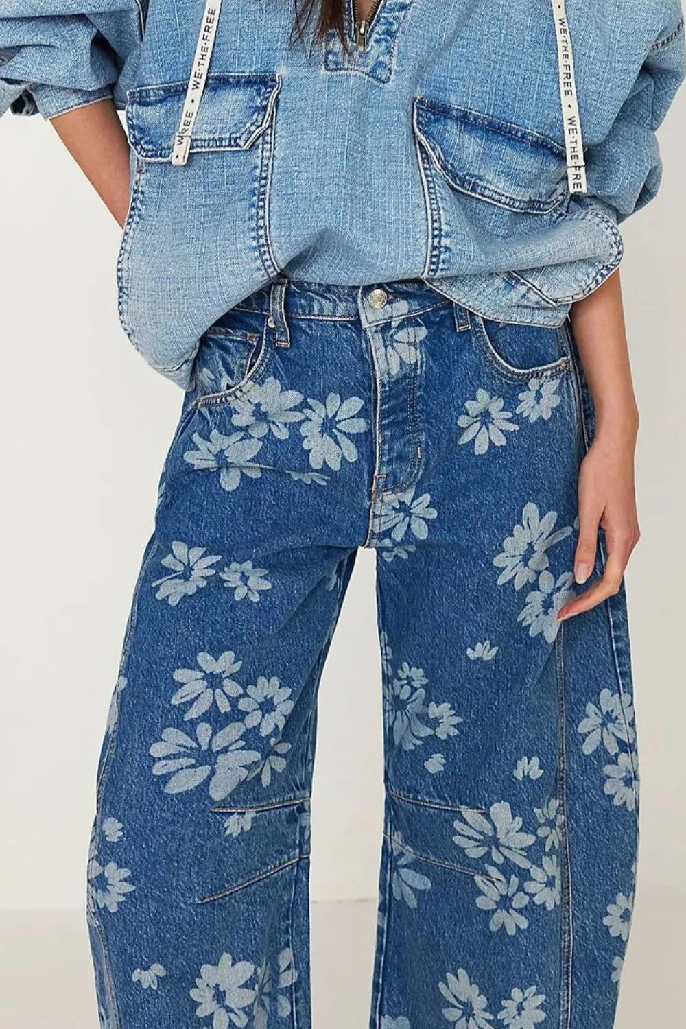 Flower Print Wide Leg Jeans in Medium