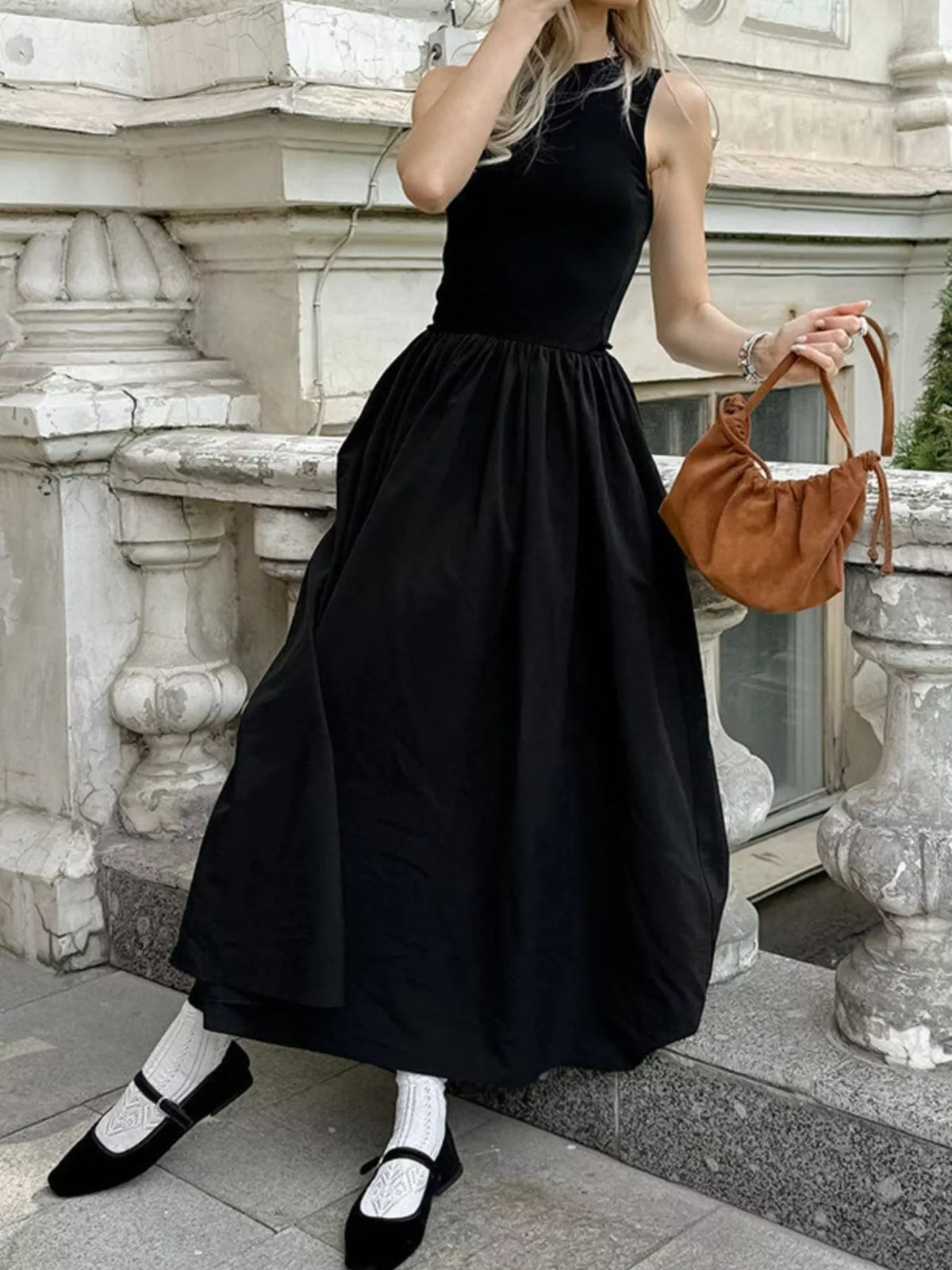 Cutout Detail Maxi Dress in Black