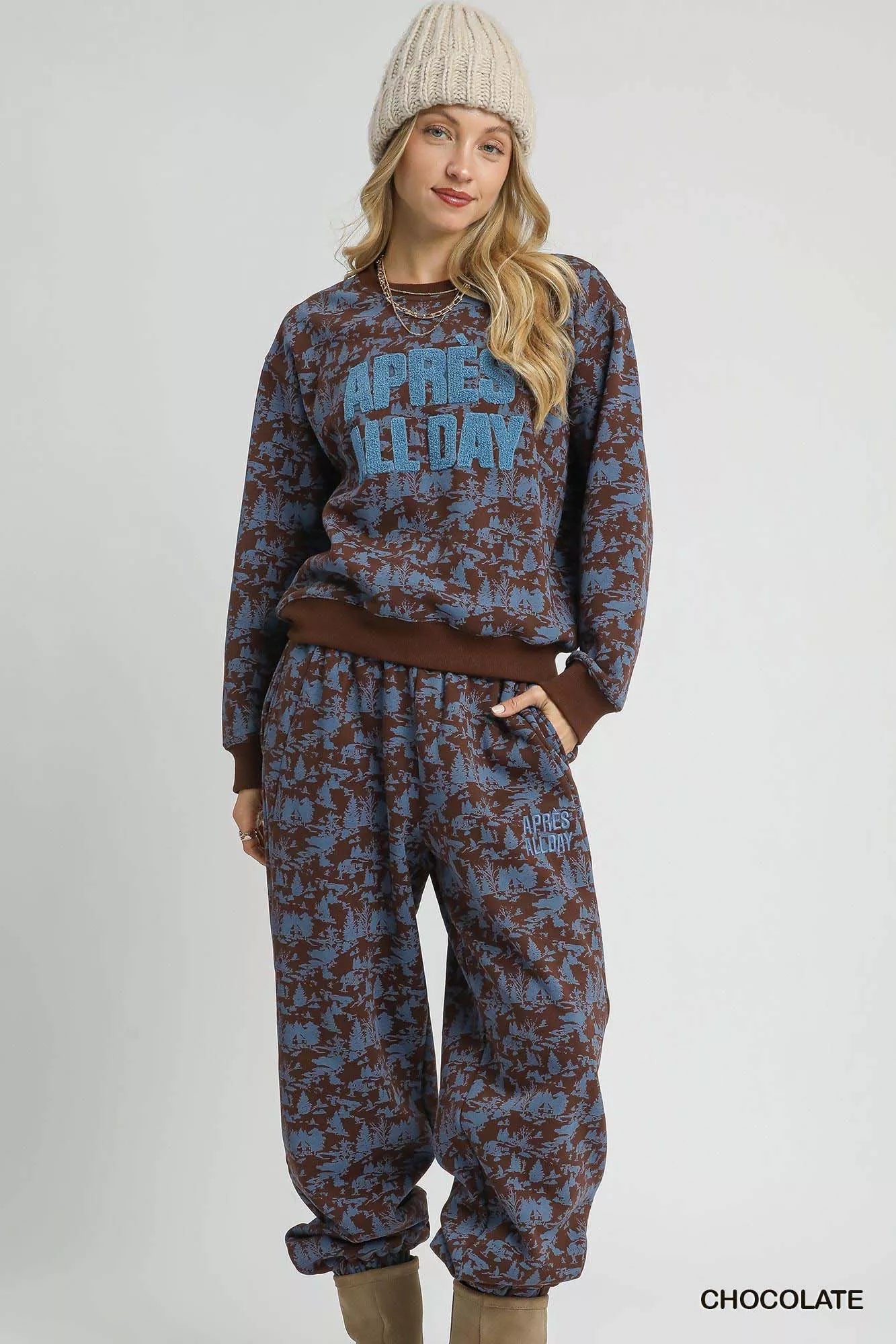 Umgee Scenic Print Sweatpants in Chocolate