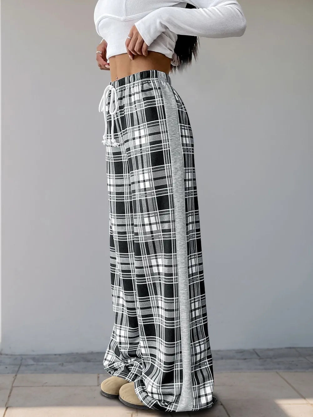 Drawstring Plaid Wide Leg Pants in Black