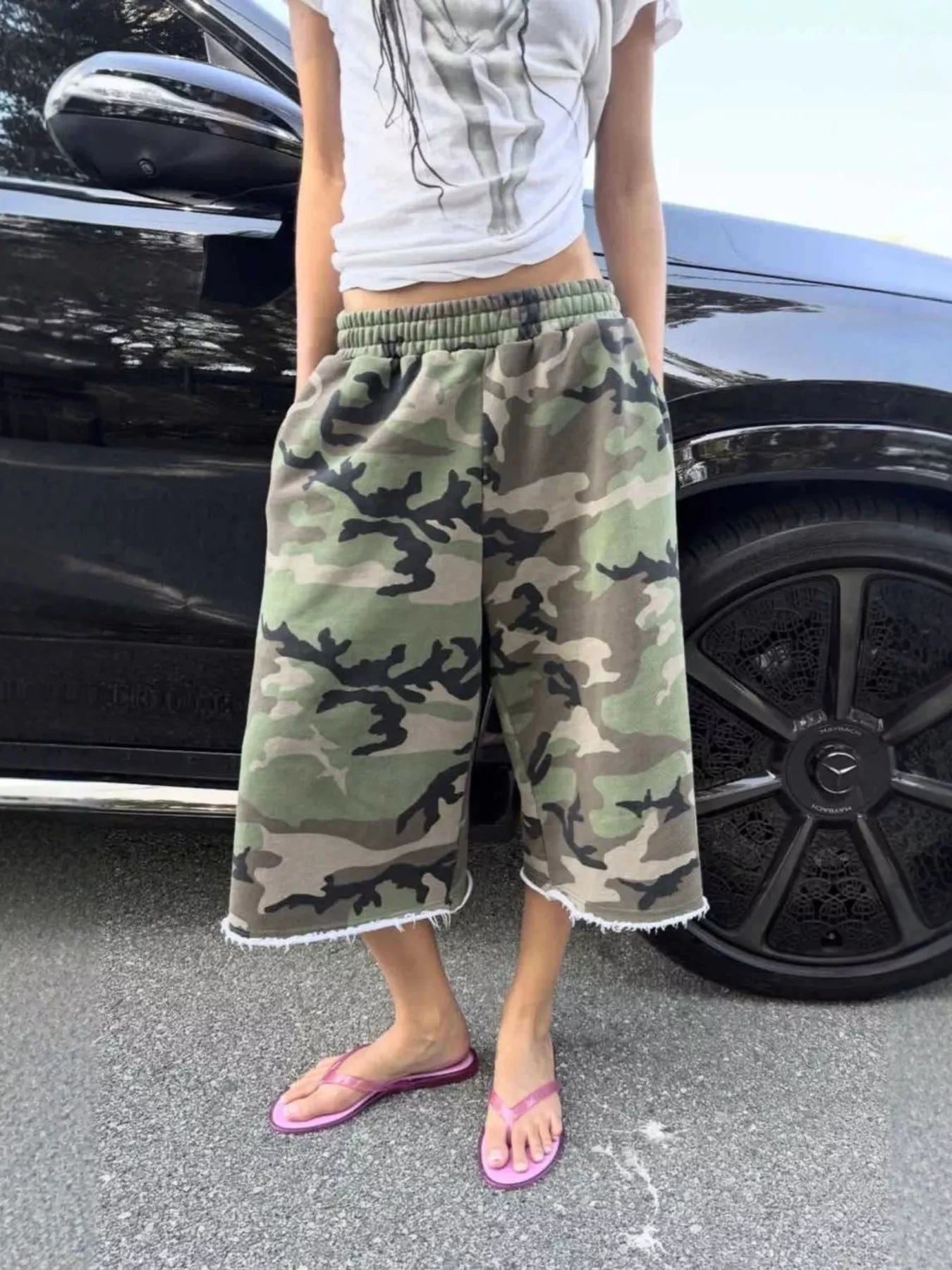 Wide-Leg Cropped Sweatpants with Raw Hem