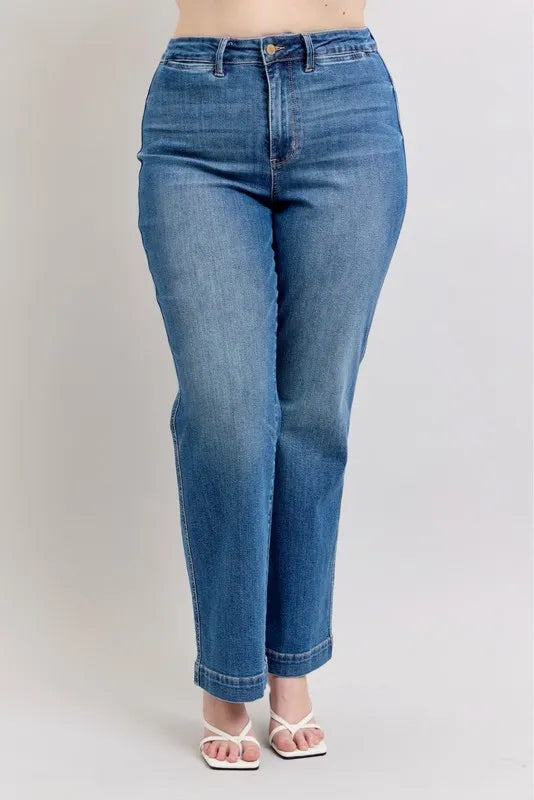 Judy Blue Contrast Thread Straight Jeans in Medium Wash in Md