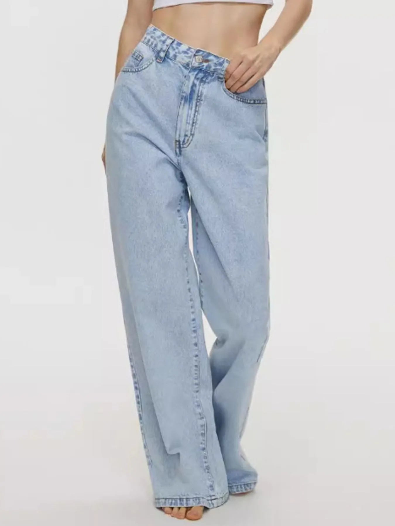 High-Waisted Wide Leg Jeans in Blue