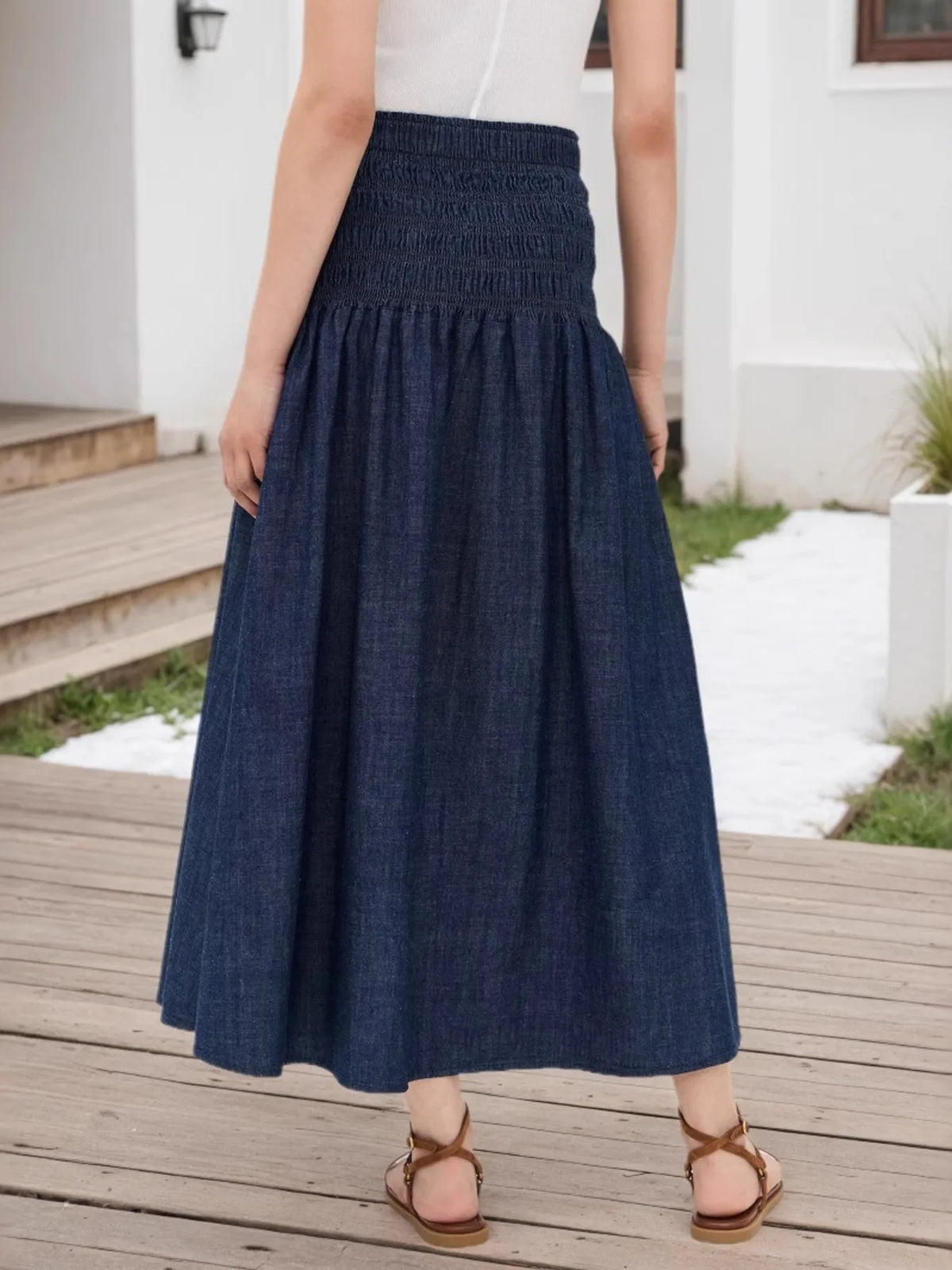 Smocked Elastic-Waist Midi Skirt in Dark Blue