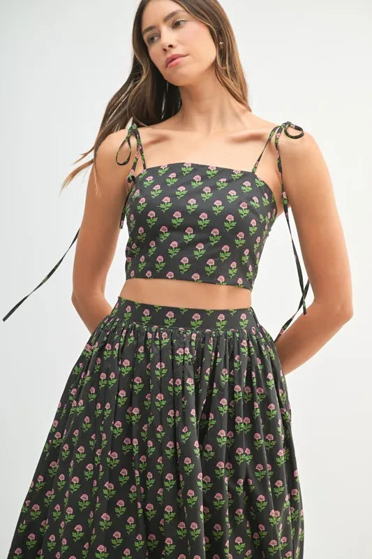 Floral Crop Top and Skirt Set in Black