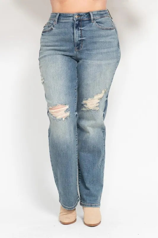 Judy Blue High Waist Distressed Dad Jeans in Medium Wash in Md