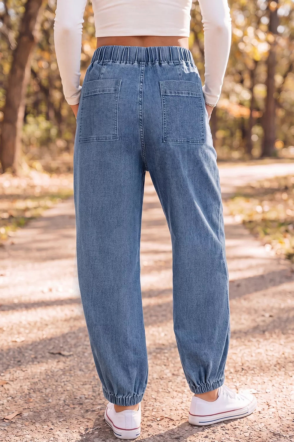 Elastic-Waist Harem Jeans in Medium Wash