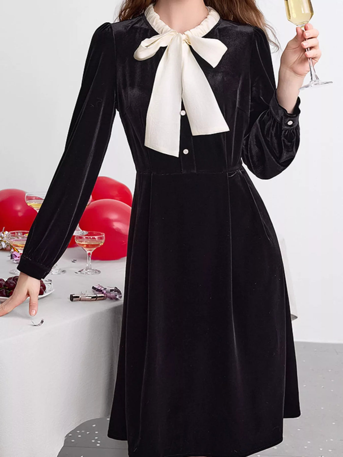 Velvet Bowknot A-Line Dress in Black
