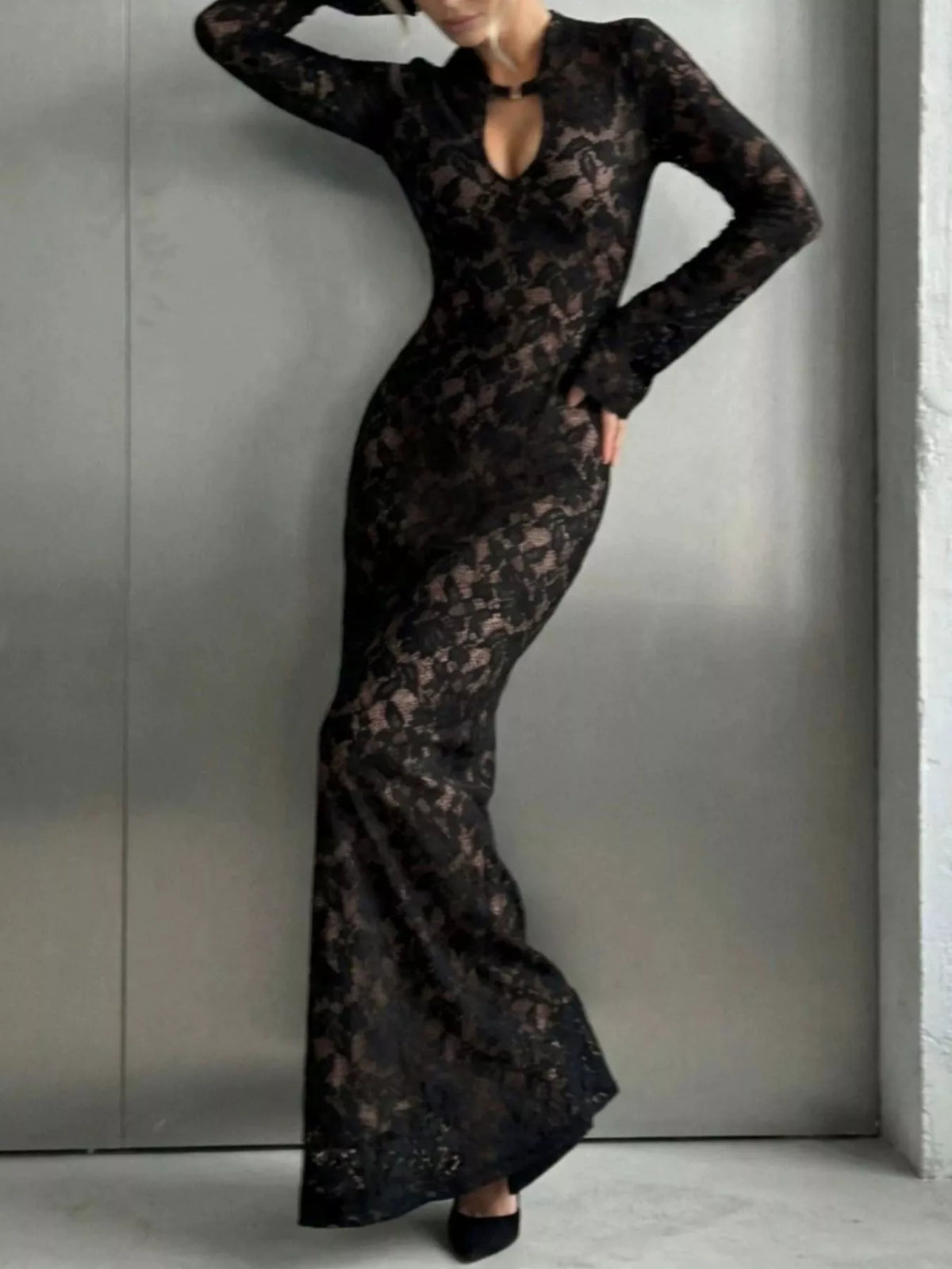Lace Long-Sleeve Bodycon Maxi Dress in Black