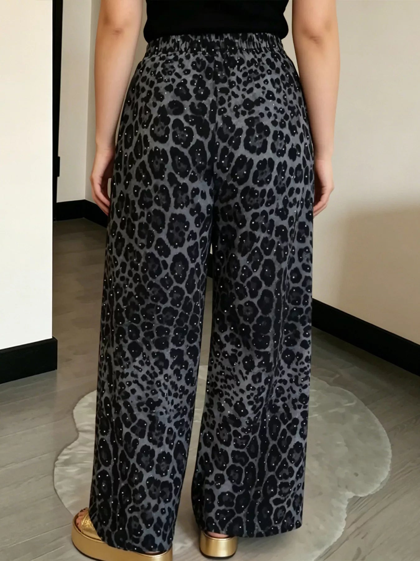 Drawstring Wide-Leg Pants with Pockets