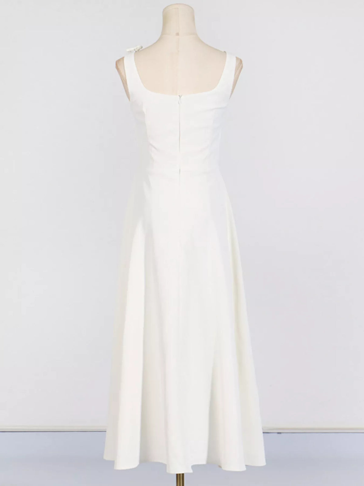 Floral Embellished Sleeveless Midi Dress in White