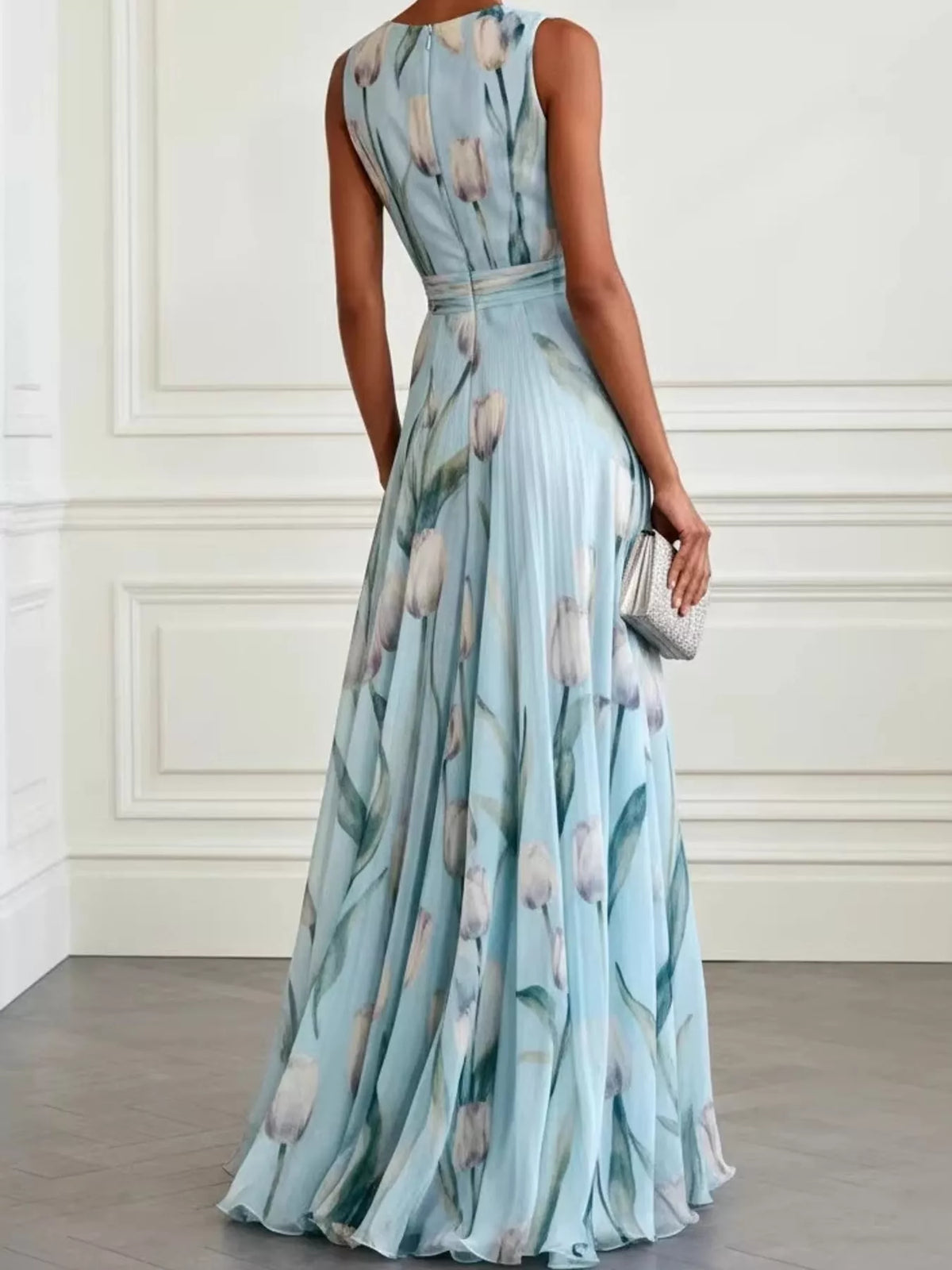 Plus Size Sleeveless Floral Maxi Dress