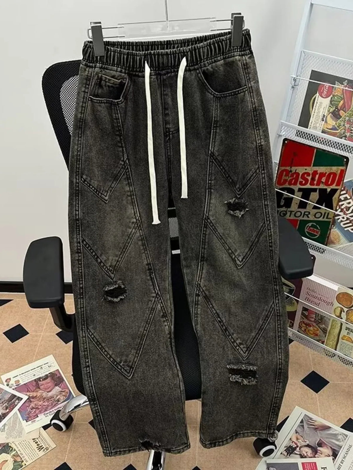 Distressed Vintage Wash Wide-Leg Jeans