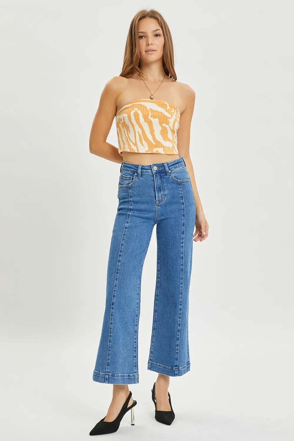 Risen High Rise Wide Leg Jeans in Solid Medium Wash