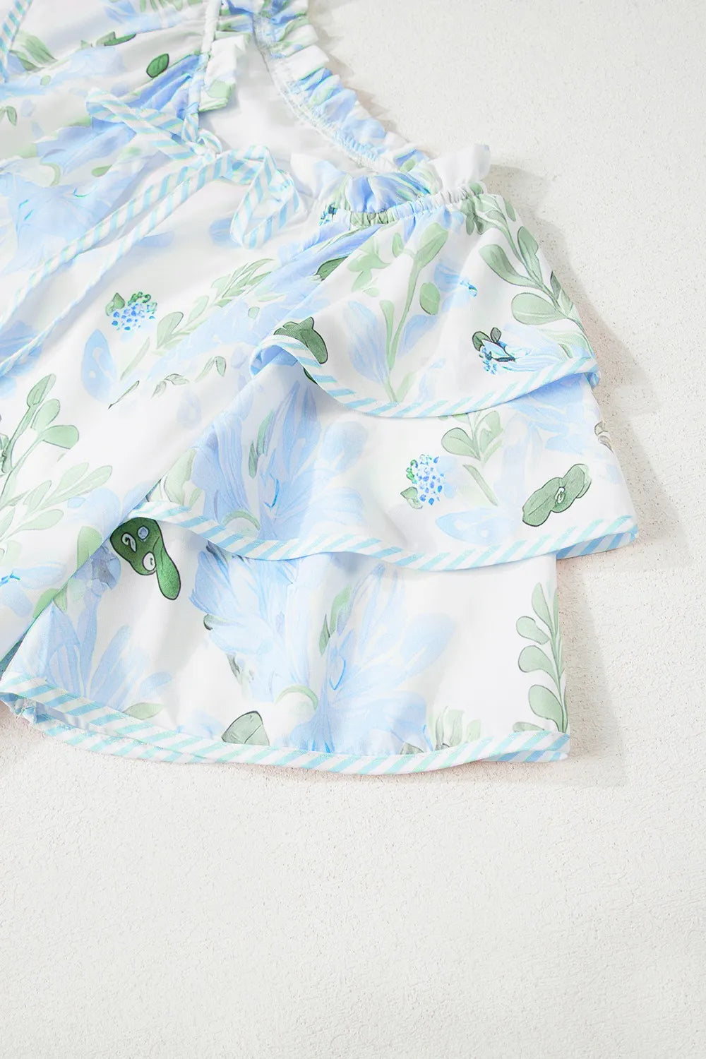 Floral Contrast-Edge Mini Dress