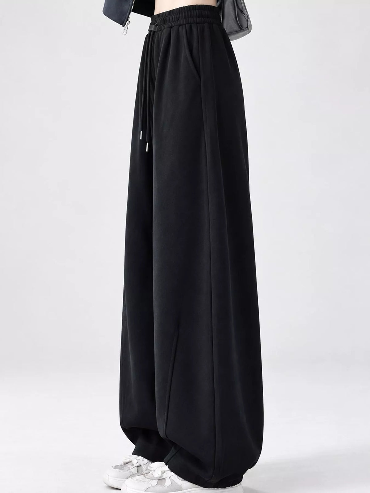 Loose-Fit Wide-Leg Drawstring Sweatpants