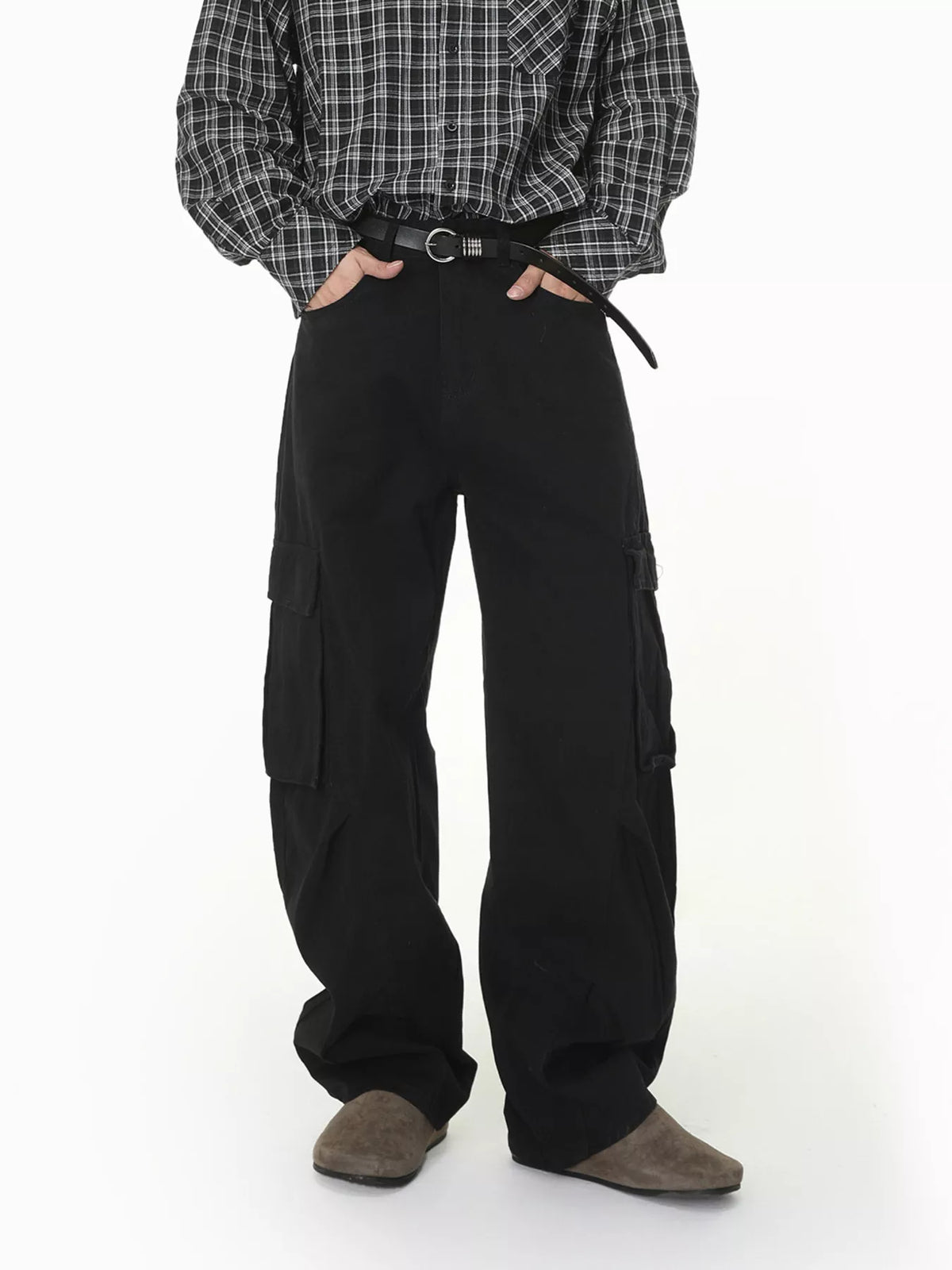 Loose-Fit Cargo Jeans by DashingTogs