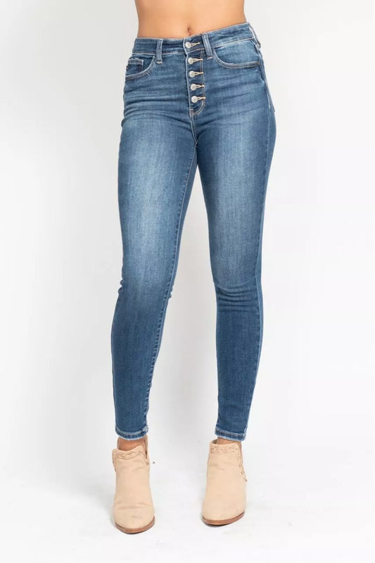 Judy Blue High Rise Button Fly Skinny Jeans in Medium Wash in Md