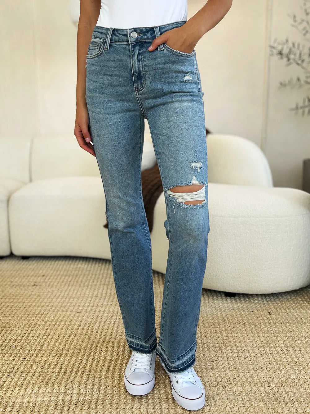 Judy Blue Mid Rise Destroyed Hem Jeans in Medium Wash
